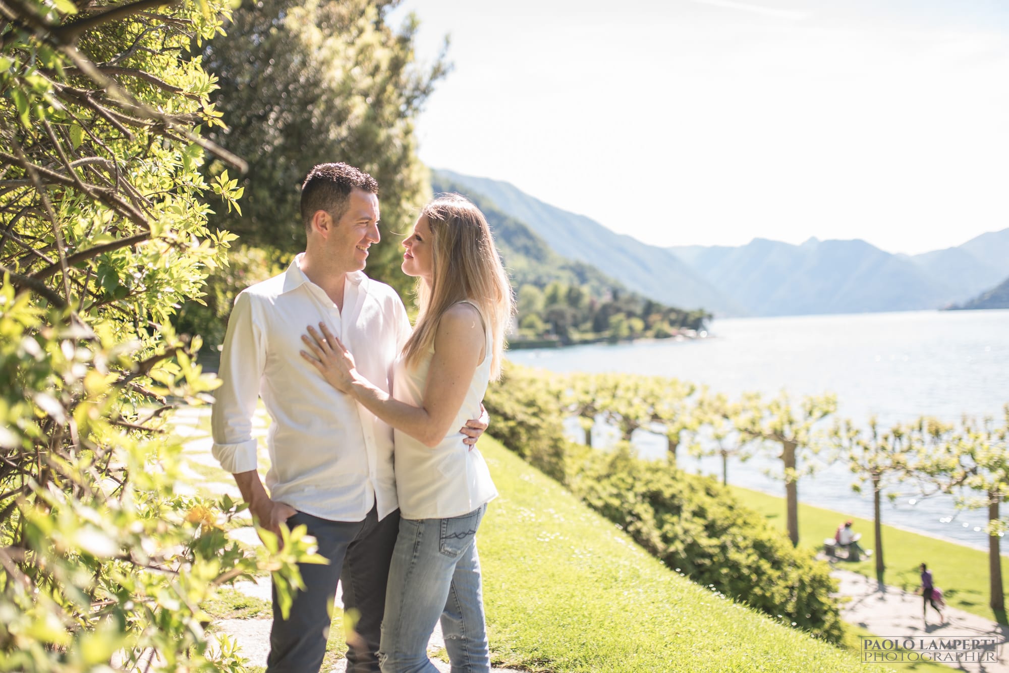 Engagement como villa melzi varese saronno como milano servizio fotografico prematrimoniale ritratti intimo romantico moderno artistico creativo photographer lamperti