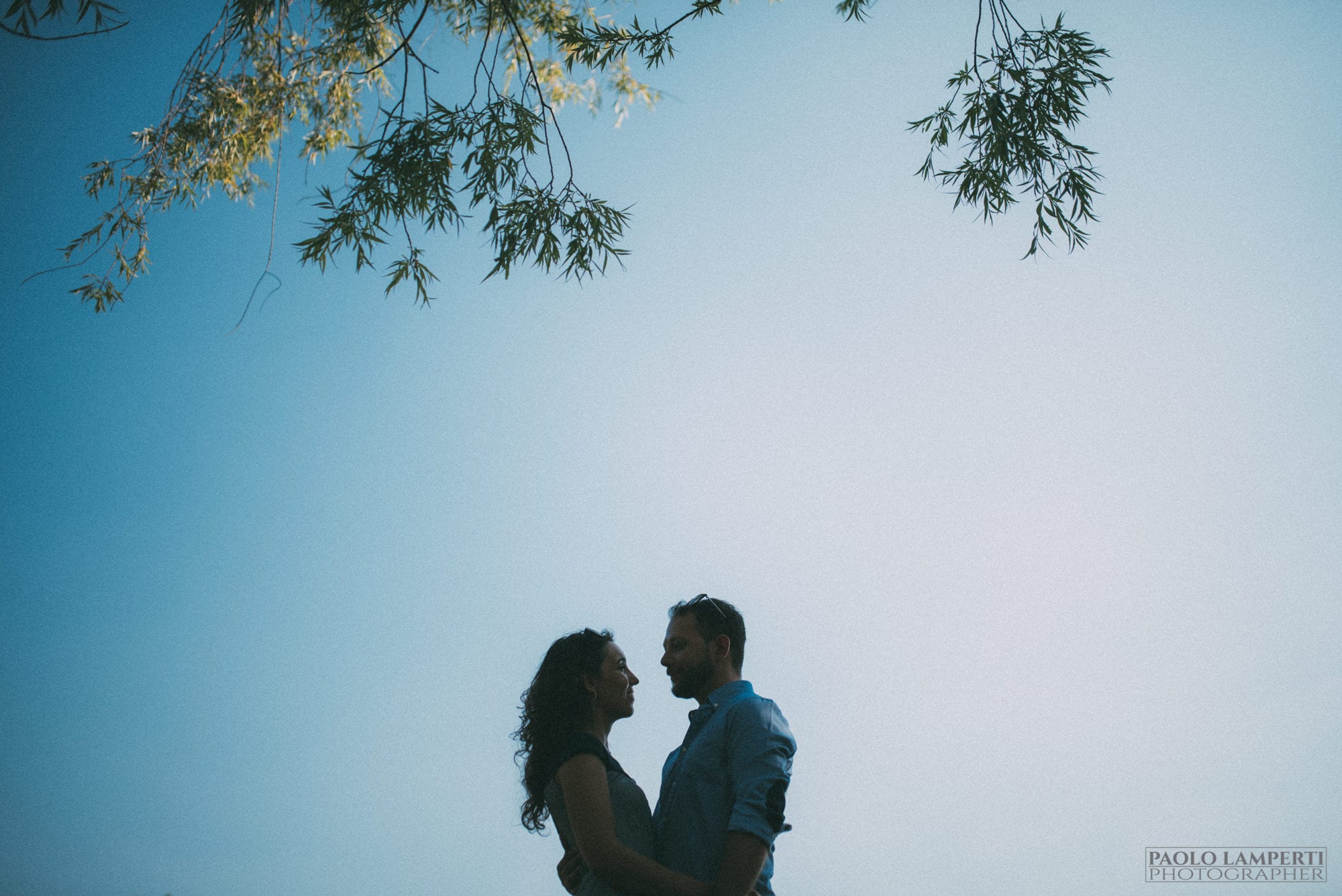 Engagement Palazzo Arese Borromeo varese saronno como milano servizio fotografico prematrimoniale ritratti intimo romantico moderno artistico creativo photographer lamperti