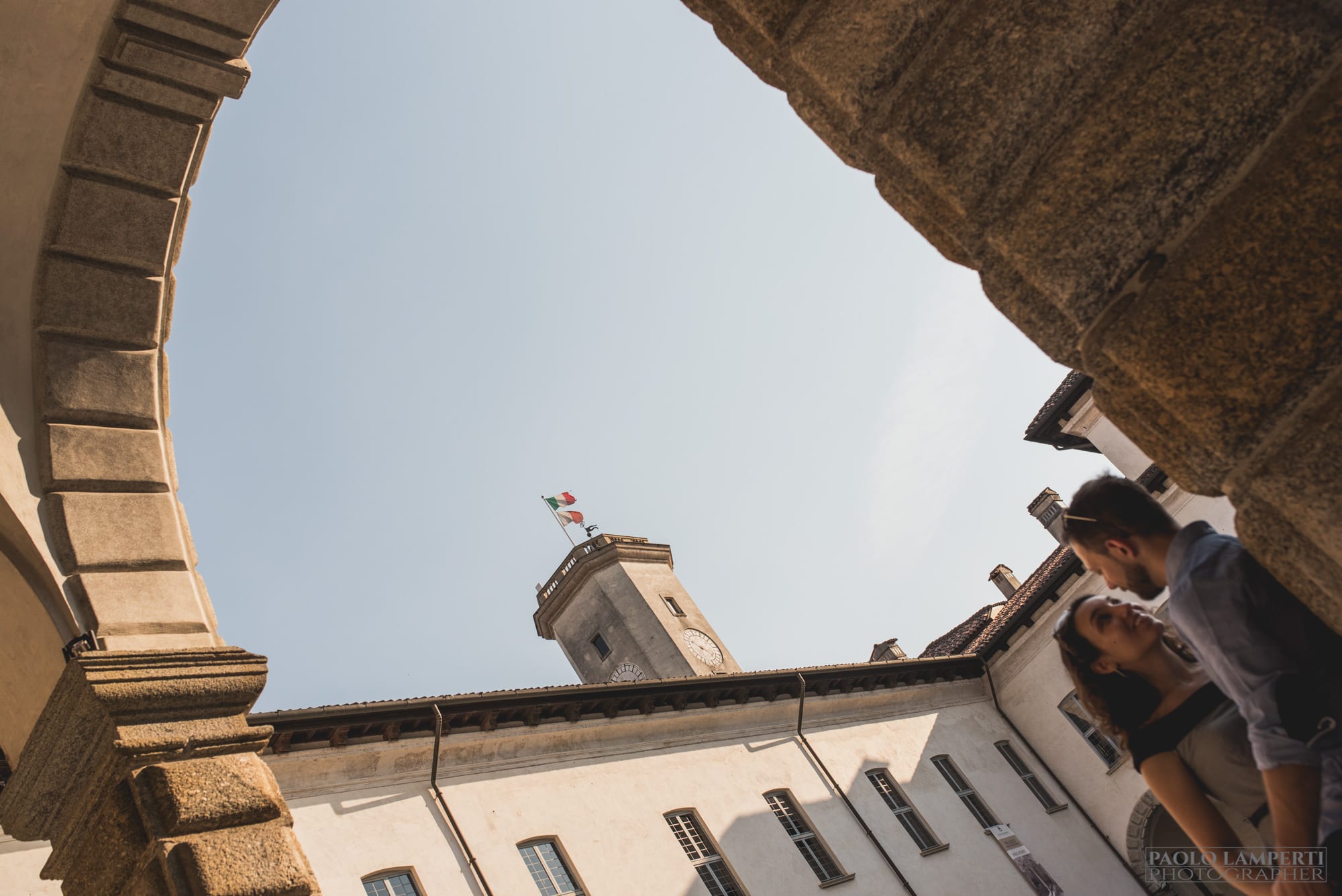 Engagement Palazzo Arese Borromeo varese saronno como milano servizio fotografico prematrimoniale ritratti intimo romantico moderno artistico creativo photographer lamperti