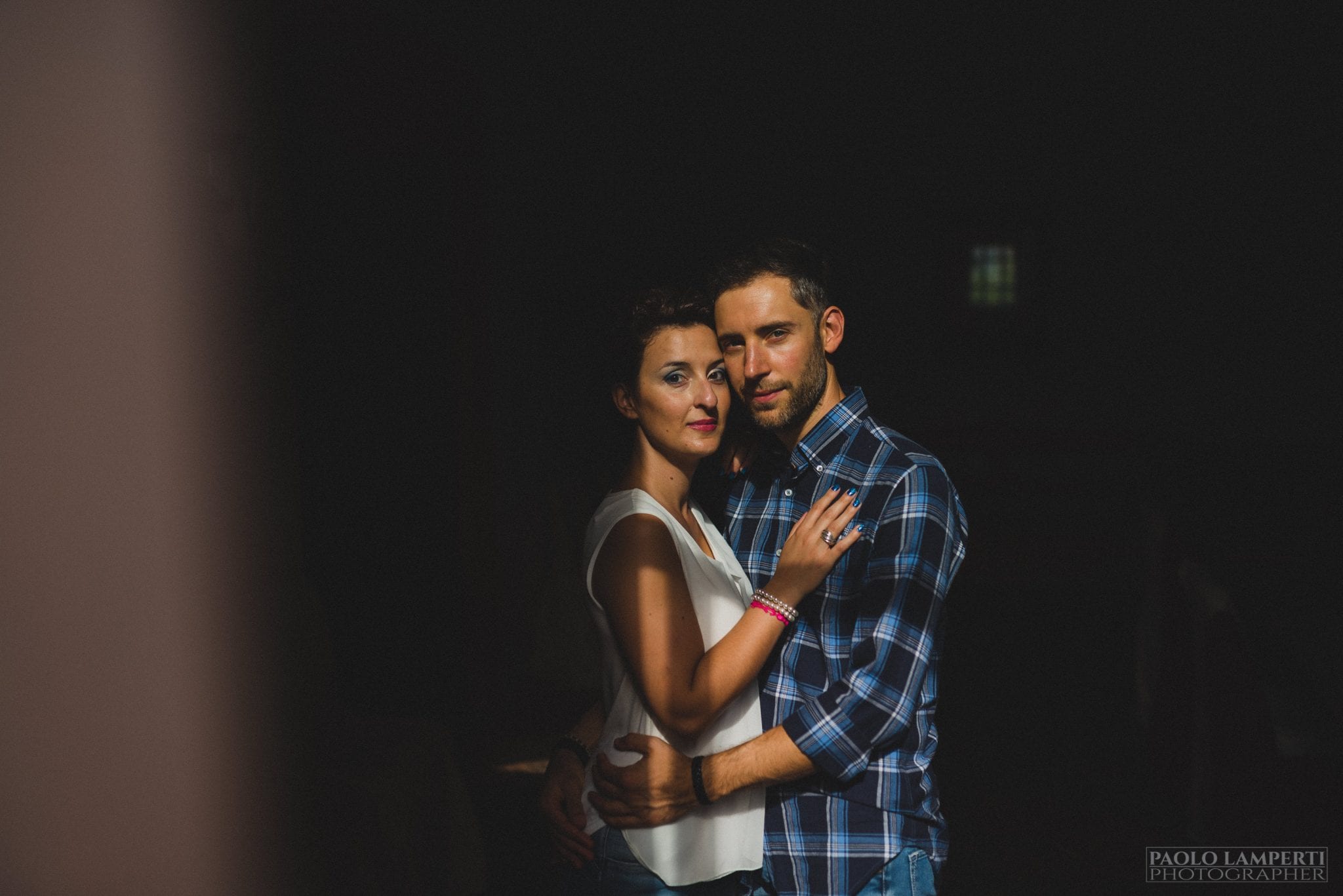 Intimo Engagement Castello Padernello varese saronno como milano servizio fotografico prematrimoniale ritratti intimo romantico moderno artistico creativo photographer lamperti