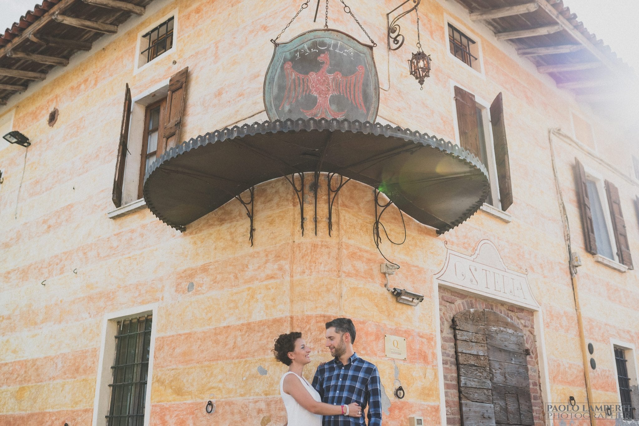 Intimo Engagement Castello Padernello varese saronno como milano servizio fotografico prematrimoniale ritratti intimo romantico moderno artistico creativo photographer lamperti