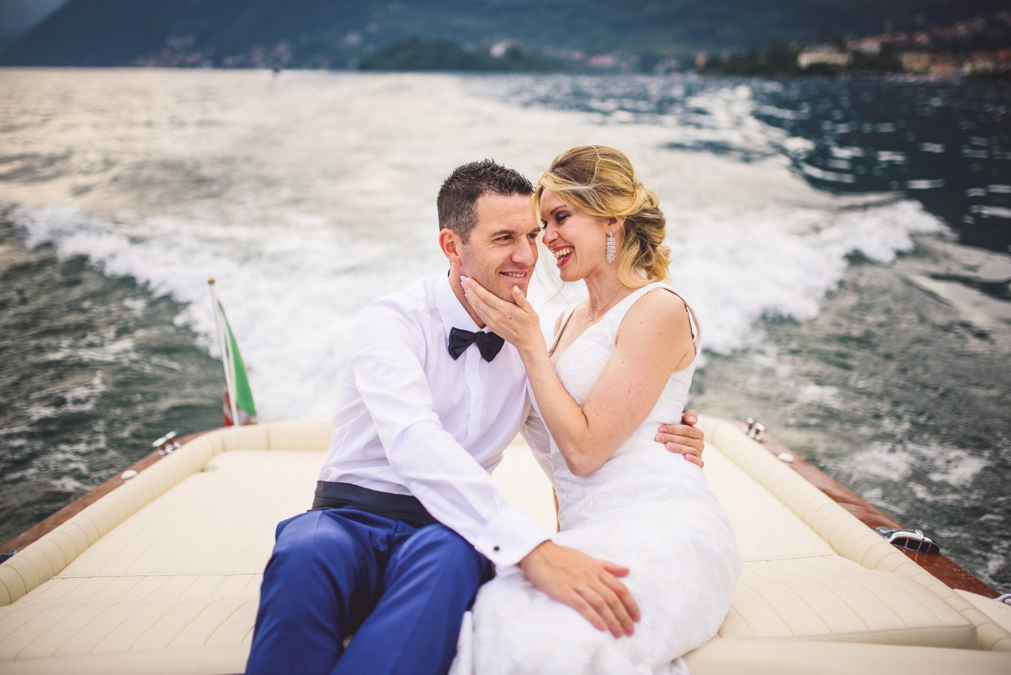 Paolo Lamperti Photographer Fotografo Varese Elegante matrimonio Lido di Lenno ritratto sposi