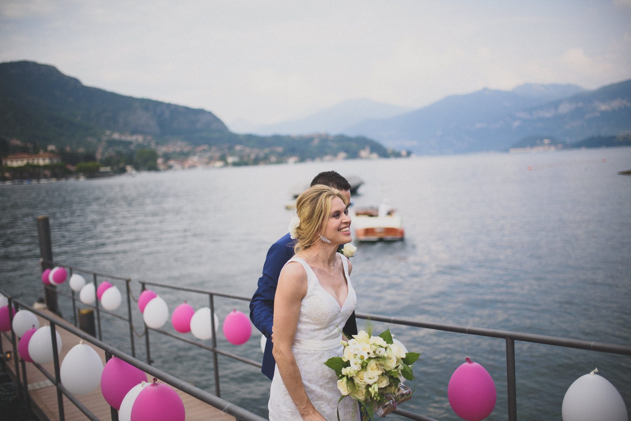 Paolo Lamperti Photographer Fotografo Varese Elegante matrimonio Lido di Lenno ritratto sposi