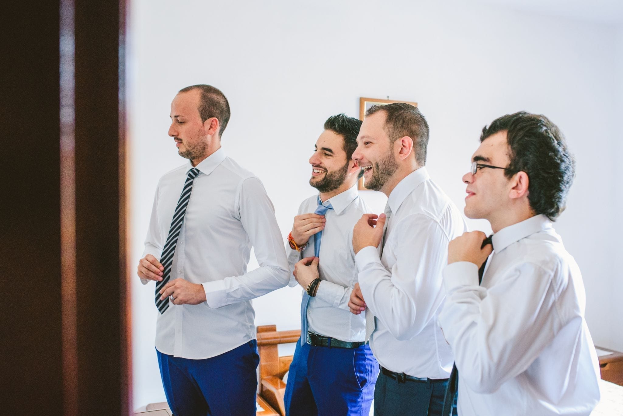 Elegante Matrimonio La Limonera Rovellasca preparazione sposo