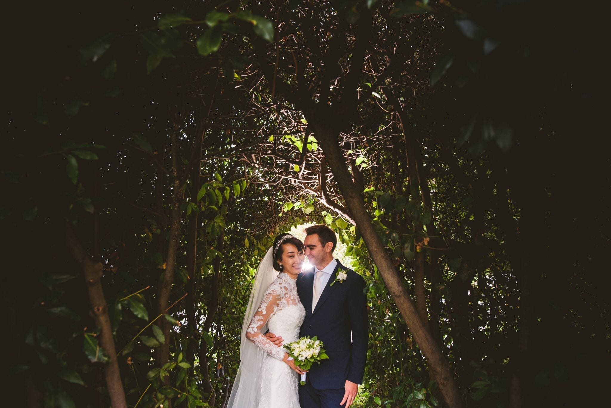 Matrimonio Wedding Photographer Paolo Lamperti Milano Varese Como Lake Destination Wedding Elegante Matrimonio a Villa Parravicini ritratto sposi sposa każakistan 