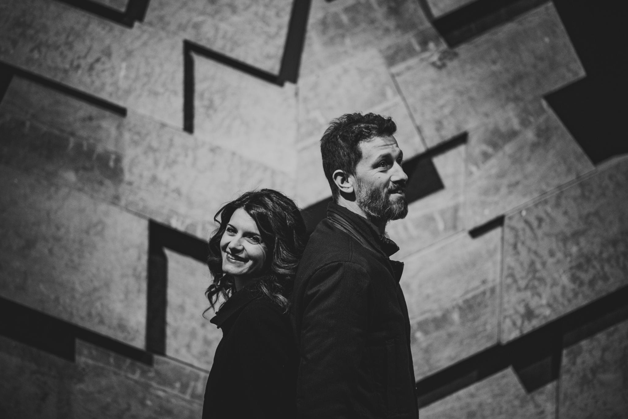 sessione engagement prematrimoniale milano brera fotografo matrimonio artistico spontaneo elegante intimo creativo lamperti