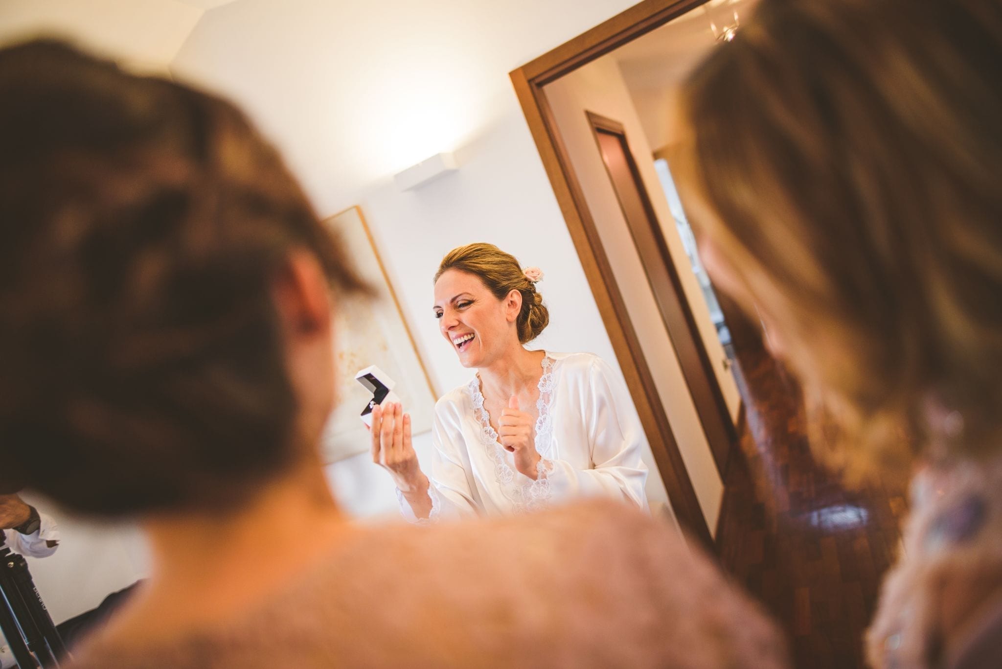 Paolo Lamperti Fotografo Photographer Reportage Matrimonio Camp di Cent Pertigh preparazione sposa