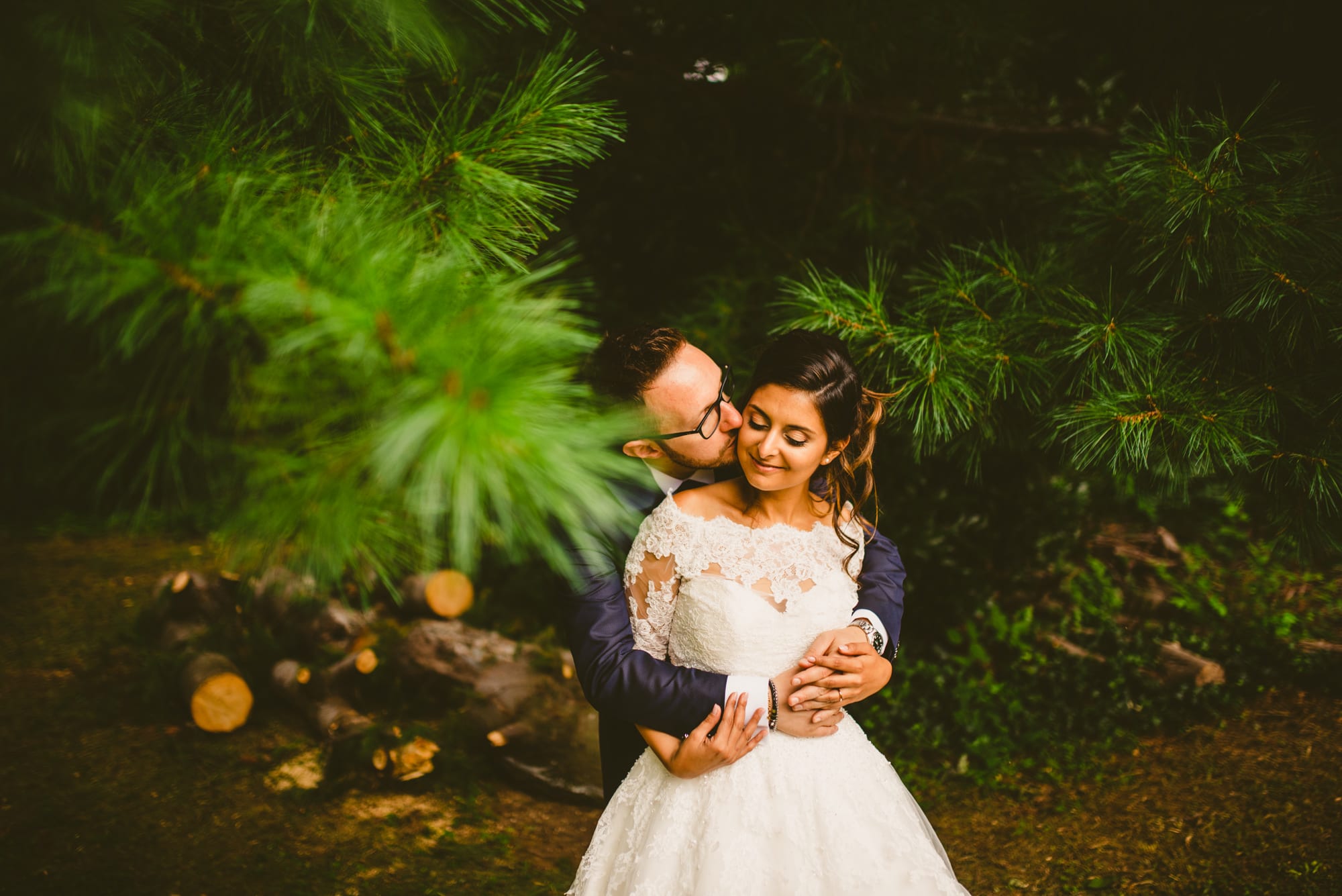 Fotografo Matrimonio Elegante a Villa Monte Morone ritratti in location sposi