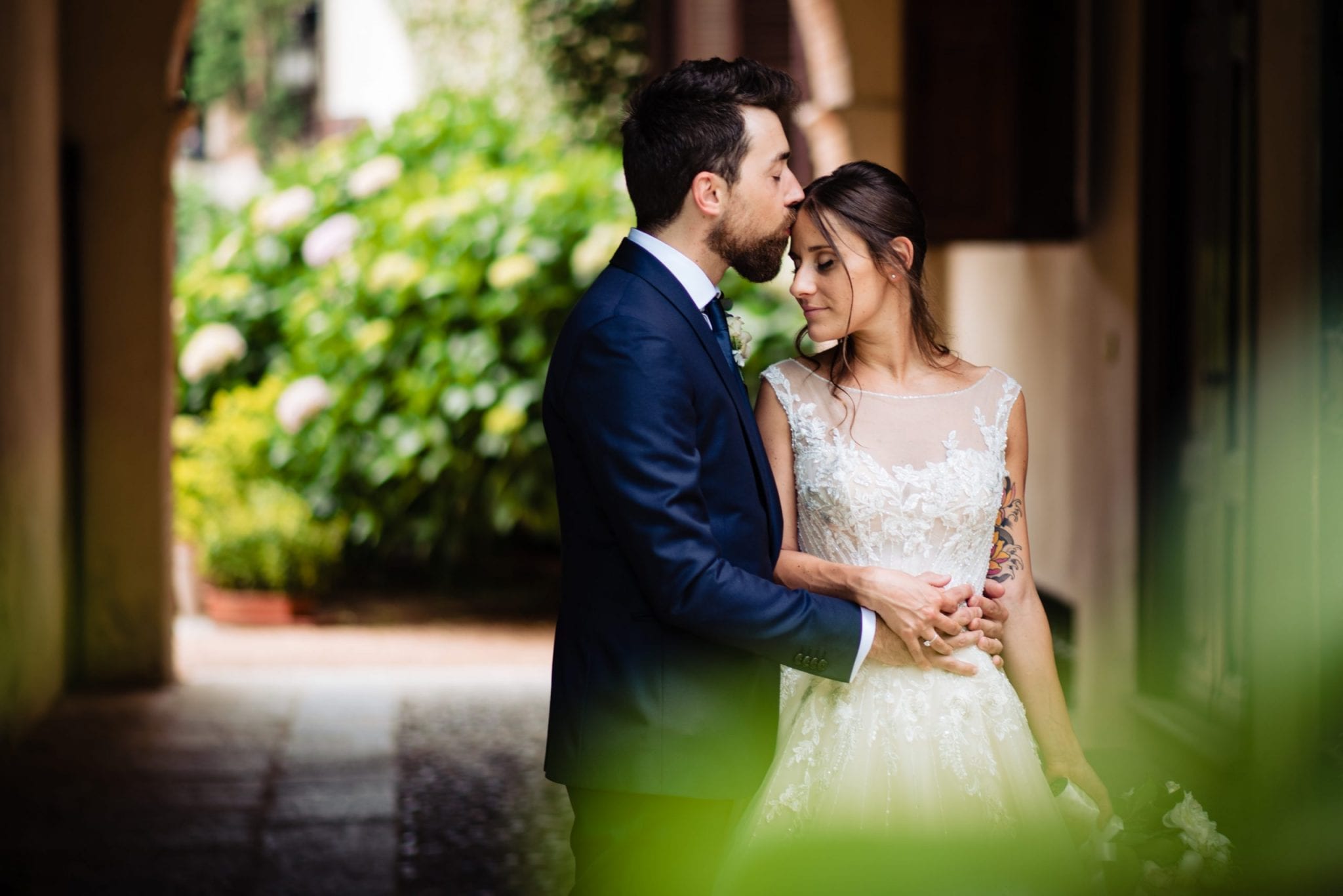 Fotografo Fotografia di Matrimonio Abbazia Santo Spirito Villa Giannone Ritratti intimi e moderni sposi