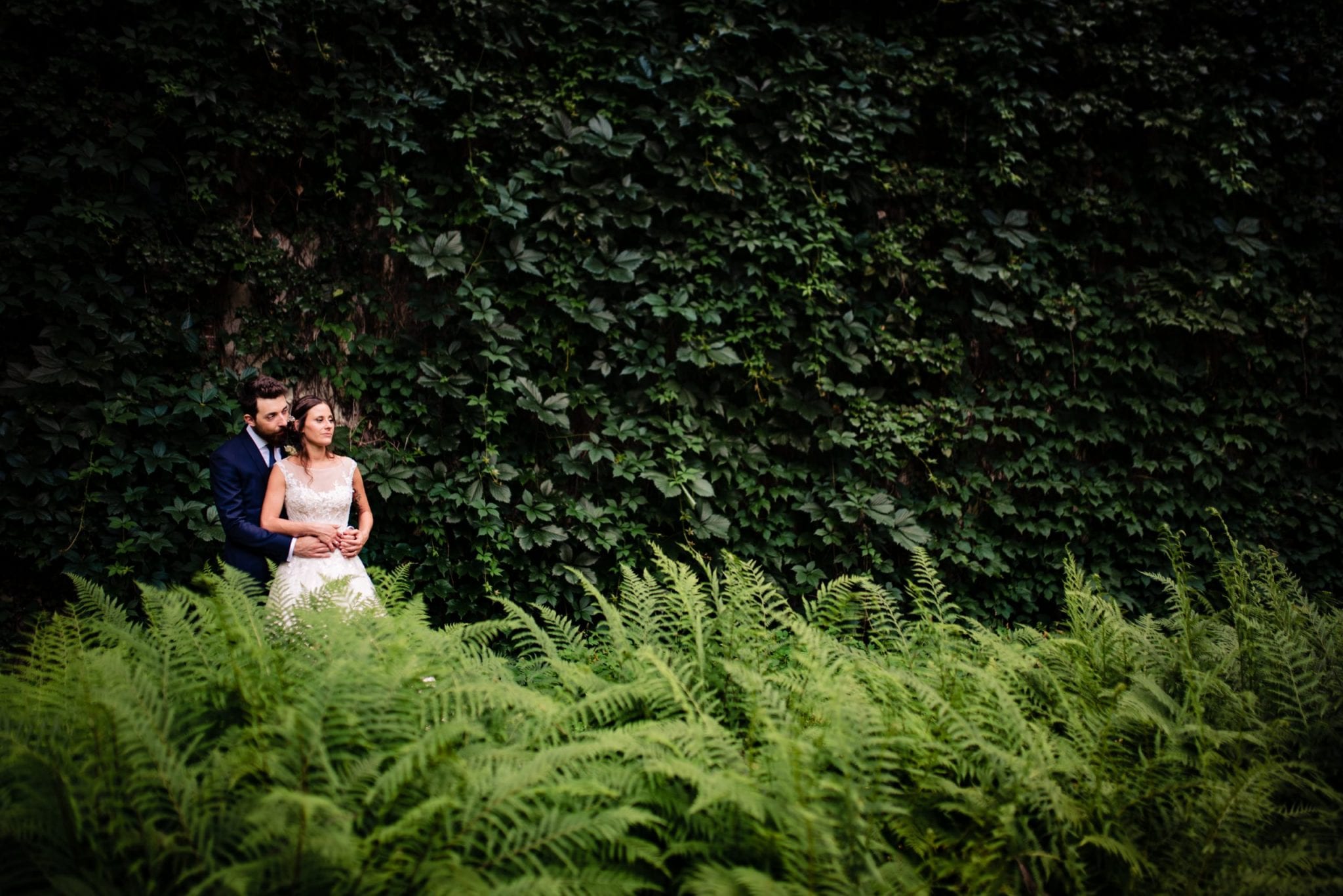 Fotografo Fotografia di Matrimonio Abbazia Santo Spirito Villa Giannone Ritratti intimi e moderni sposi