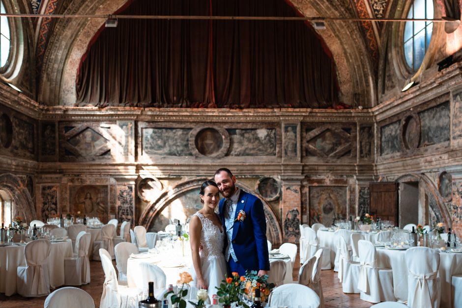 Chiostri e corti di Villa Antona Traversi a Meda.