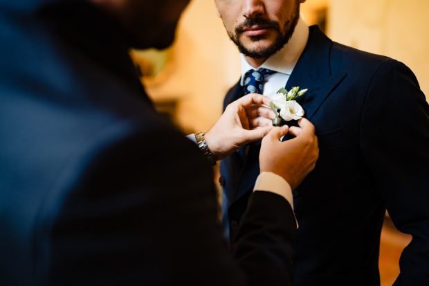 David durante la preparazione,, dettaglio bottoniera