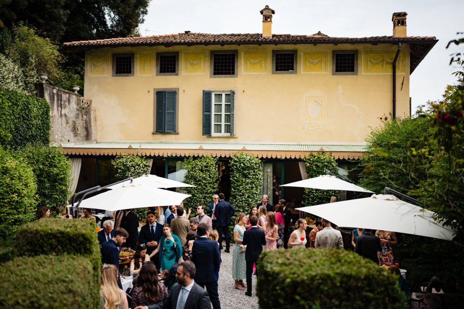 Tenuta Frizzoni, dettaglio degli allestimenti nuziali eleganti.