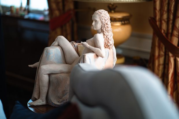 Valentina che si prepara per il suo matrimonio a Villa Saporiti