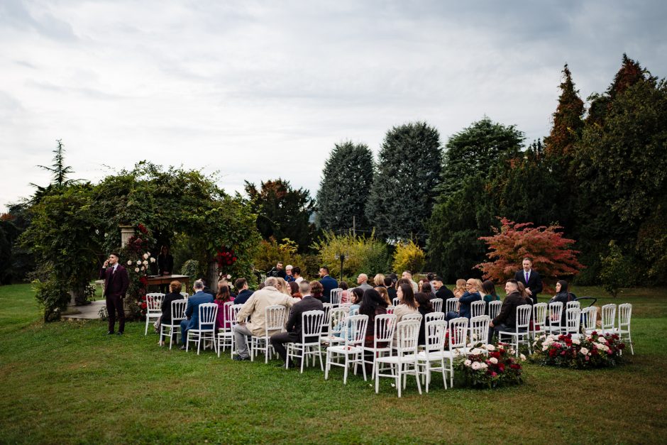 Vista panoramica della cerimonia a Villa Borghi – Fotografo matrimonio Villa Borghi.