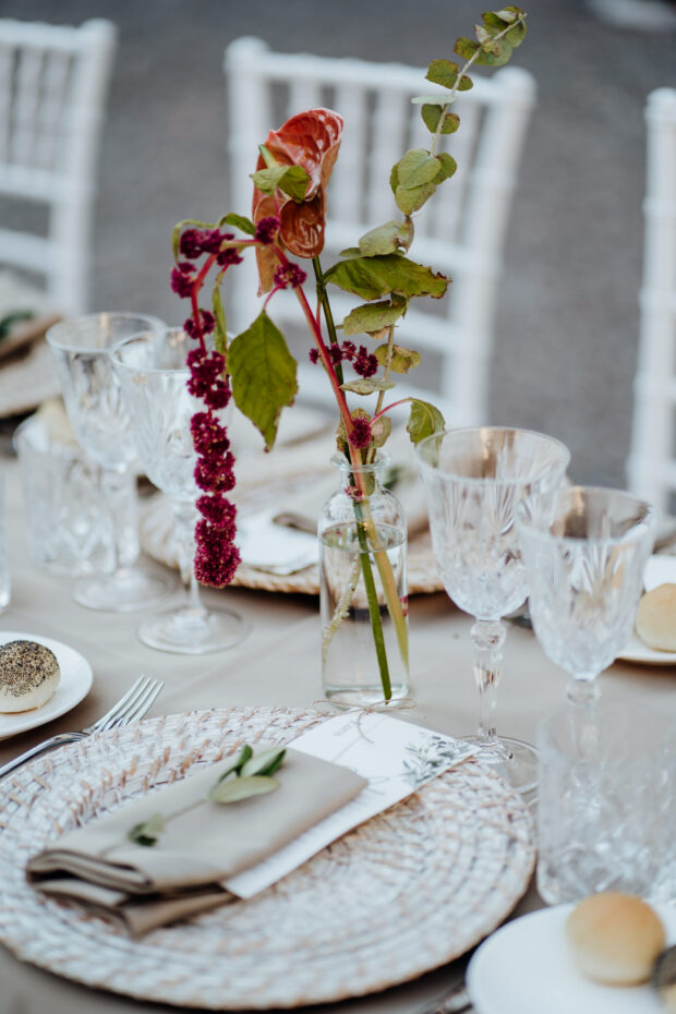 fiori sui tavoli matrimonio Villa Castiglioni Fisogni